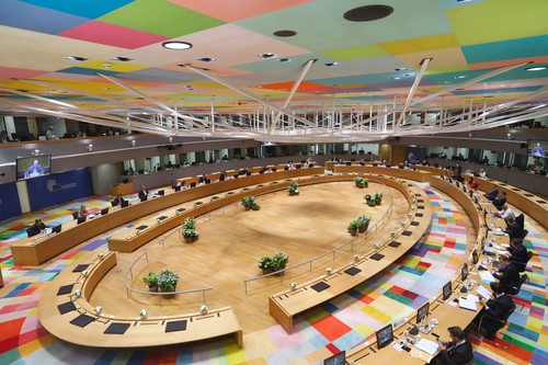 Megállapodott az Európai Tanács az uniós helyreállítási alapról – A „nem újrafeldolgozott műanyaghulladékon alapuló saját forrás” a tervek között